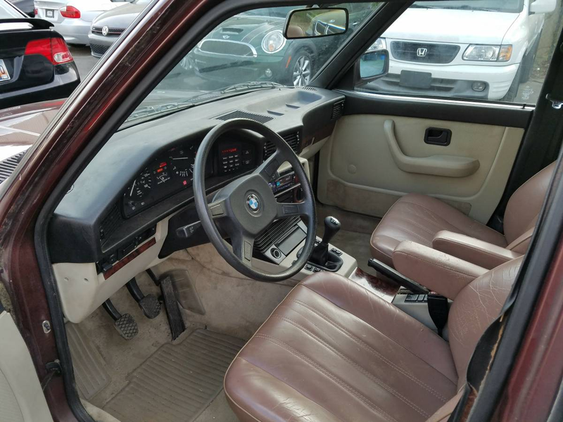 Illustration for article titled For $3,500, Could This 1985 BMW 528 Still Bring It?